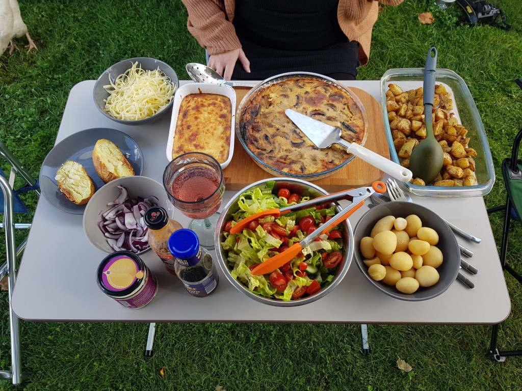 Motorhome outdoor food