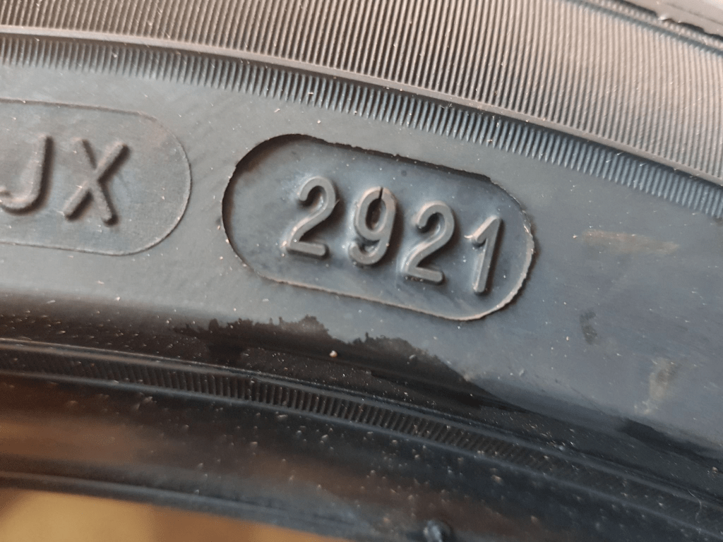 Tyre date code